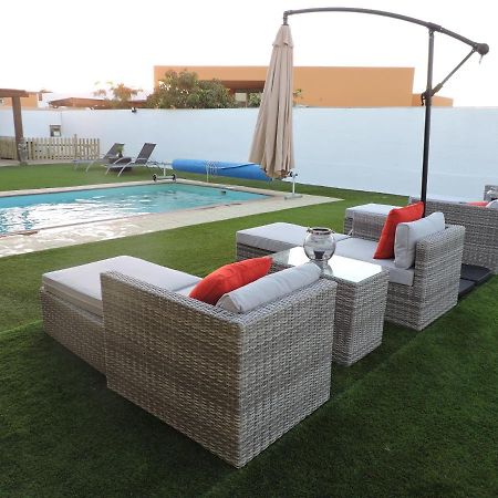 Villa Ventura - Piscina Climatizada & Aire Acondicionado Caleta De Fuste Exteriör bild