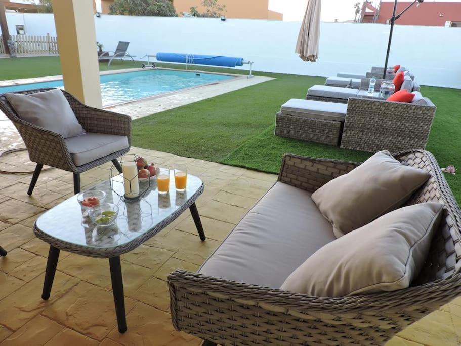 Villa Ventura - Piscina Climatizada & Aire Acondicionado Caleta De Fuste Exteriör bild